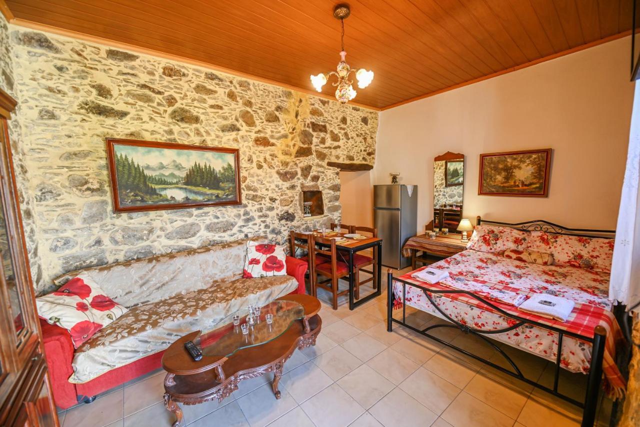 Stone House For Relaxation In Elos Kissamos Bagian luar foto